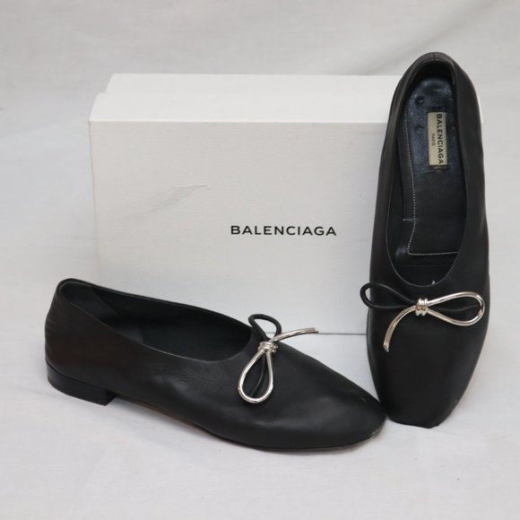 Balenciaga Black Leather Flats with Silver Metal Bow size 41 1/2 made in Italy - Picture 2 of 14